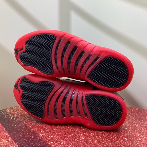 Extraordinary charm man’s size 8.5 Retro Flu Game Jordan Air Jordan 12 - Picture 6 of 7